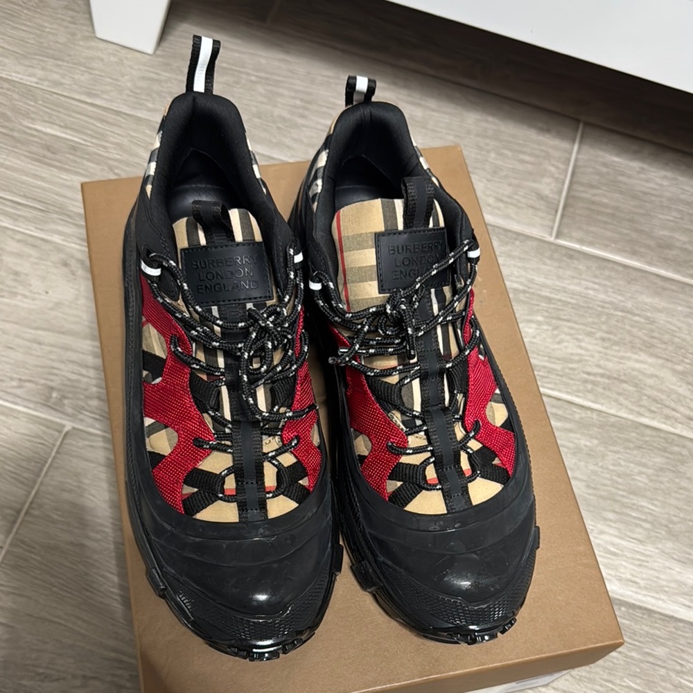 Burberry Red and Black Patterned Sneakers